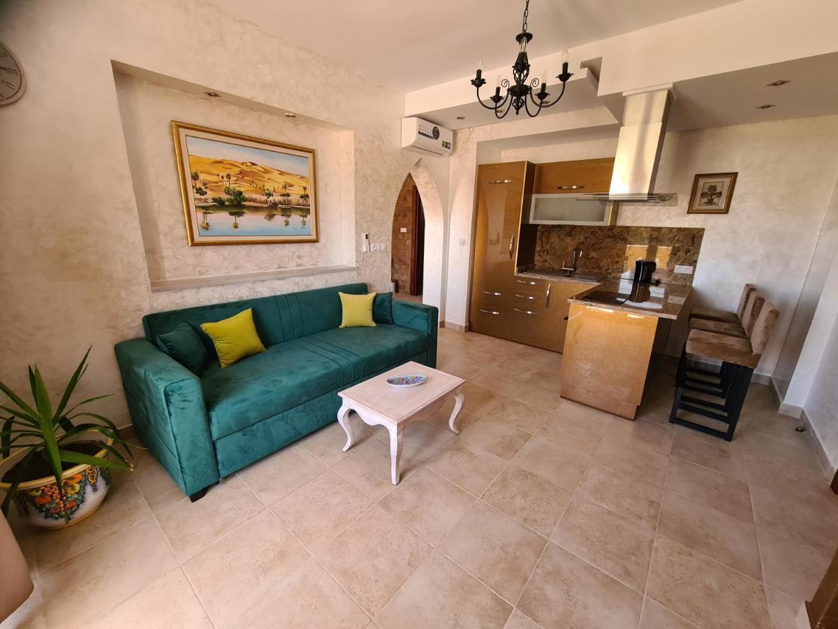Mahdia - Baghdadi - Laourient Apartments, Restaurant, Cafe المظهر الخارجي الصورة