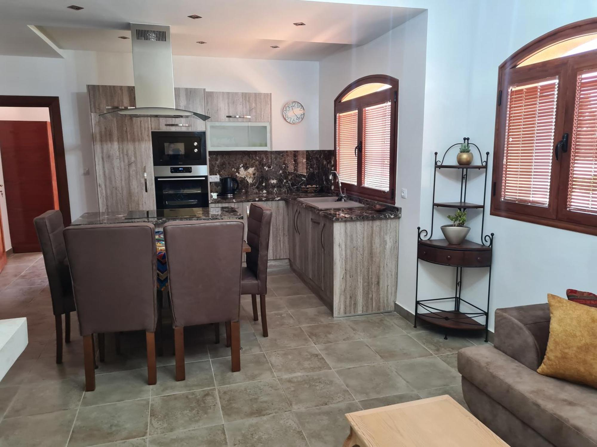 Mahdia - Baghdadi - Laourient Apartments, Restaurant, Cafe الغرفة الصورة